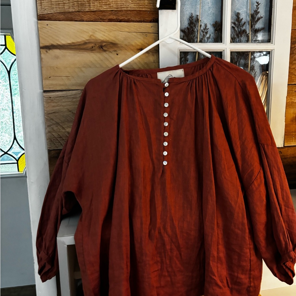 Red 3/4 Sleeve Boxy Blouse with Mandarin Collar